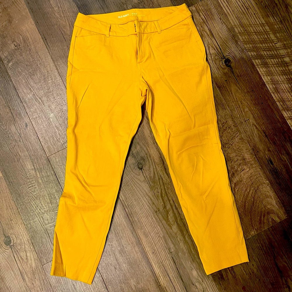 Old Navy Pixie Pants- mid-rise, marigold